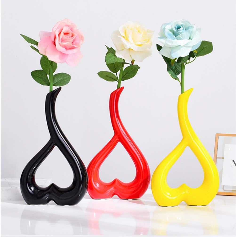 Ceramic Heart-Shaped Flower Vase – Black Decorative Home Accent