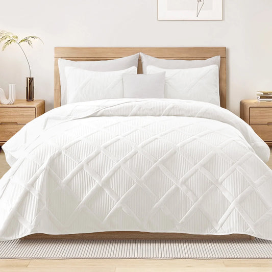 Ultrasonic 3-Piece King Quilt Set – Lightweight Striped Coverlet Bedspread in White, Modern Bedding