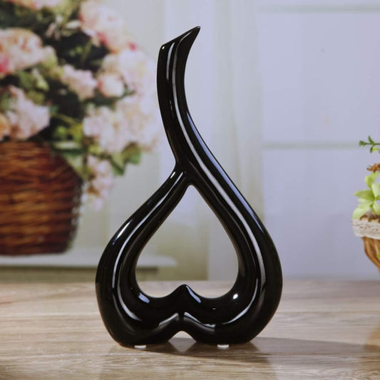 Ceramic Heart-Shaped Flower Vase – Black Decorative Home Accent